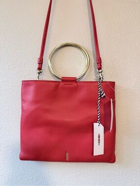 Thacker Siren Red Leather Sculpture Bag 2026 Fall Fashion Trend Hard Handle